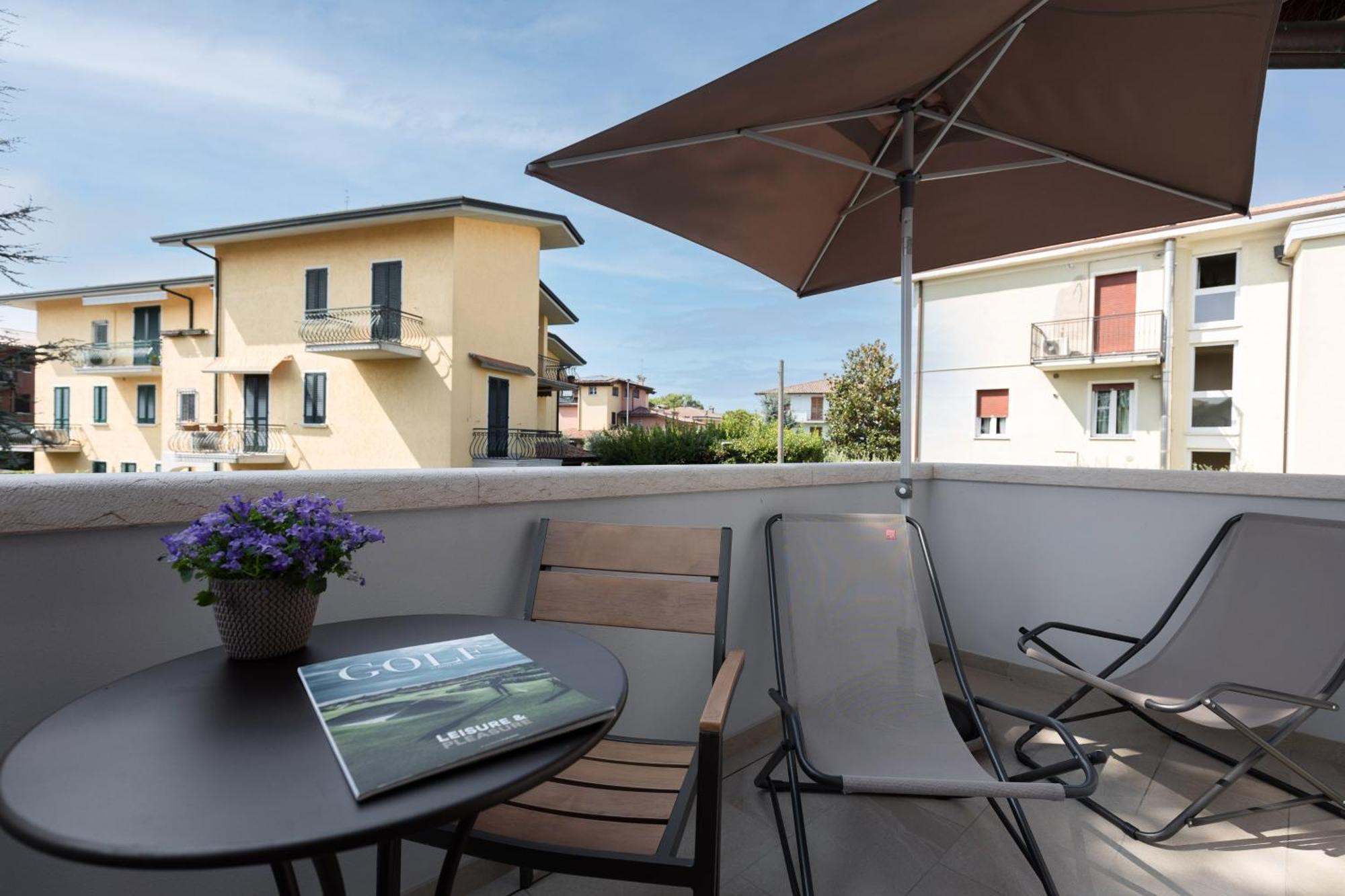 Charming Sirmione Bed & Breakfast Exterior foto