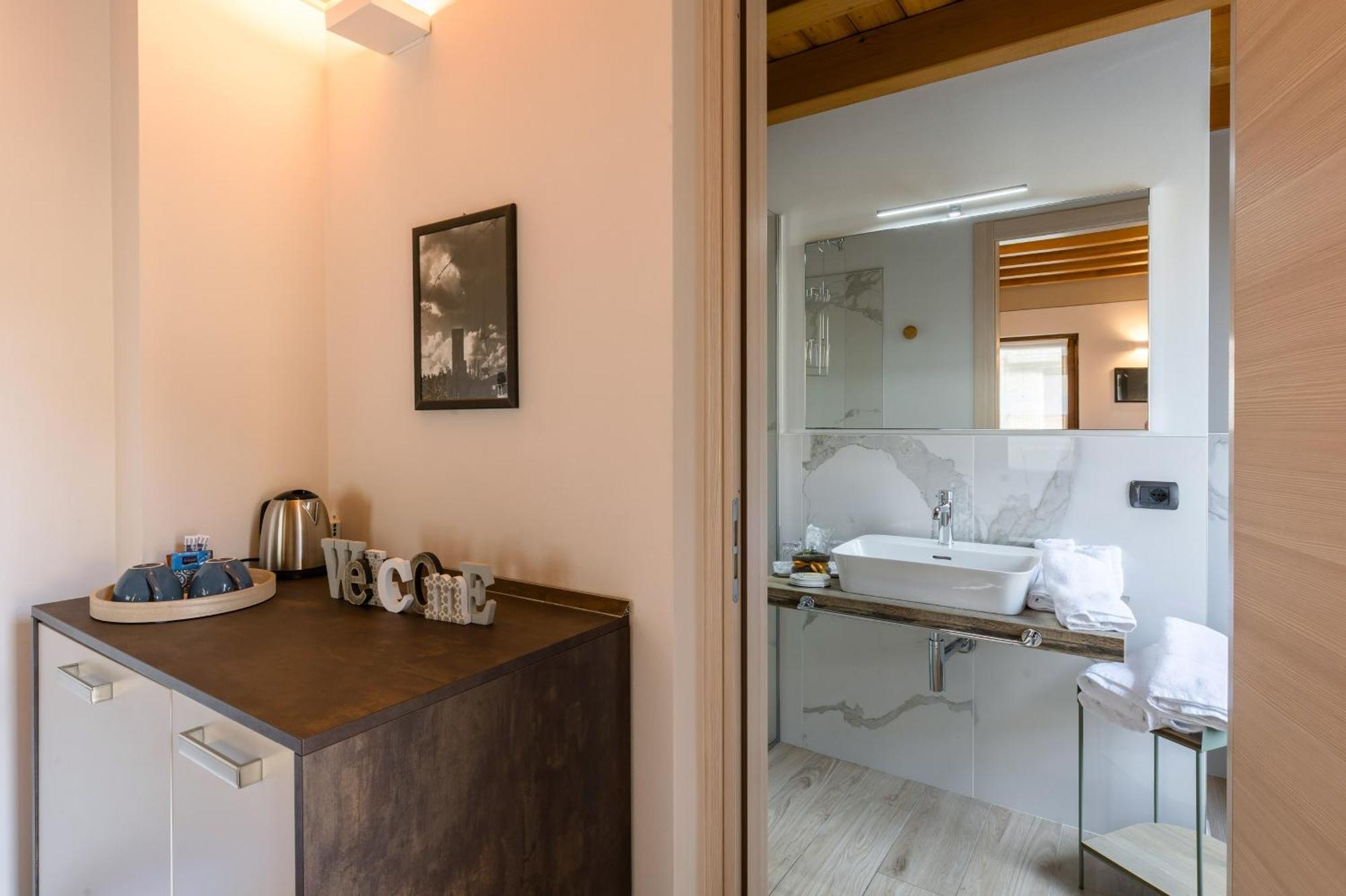Charming Sirmione Bed & Breakfast Exterior foto