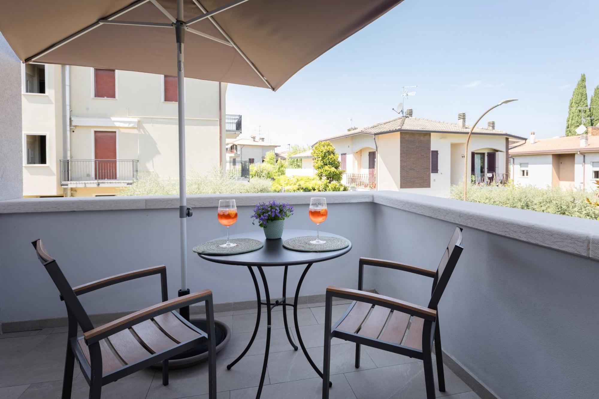 Charming Sirmione Bed & Breakfast Exterior foto
